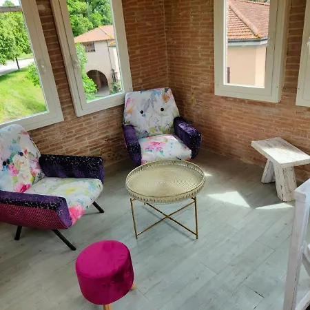 Inside The Guest house 3*